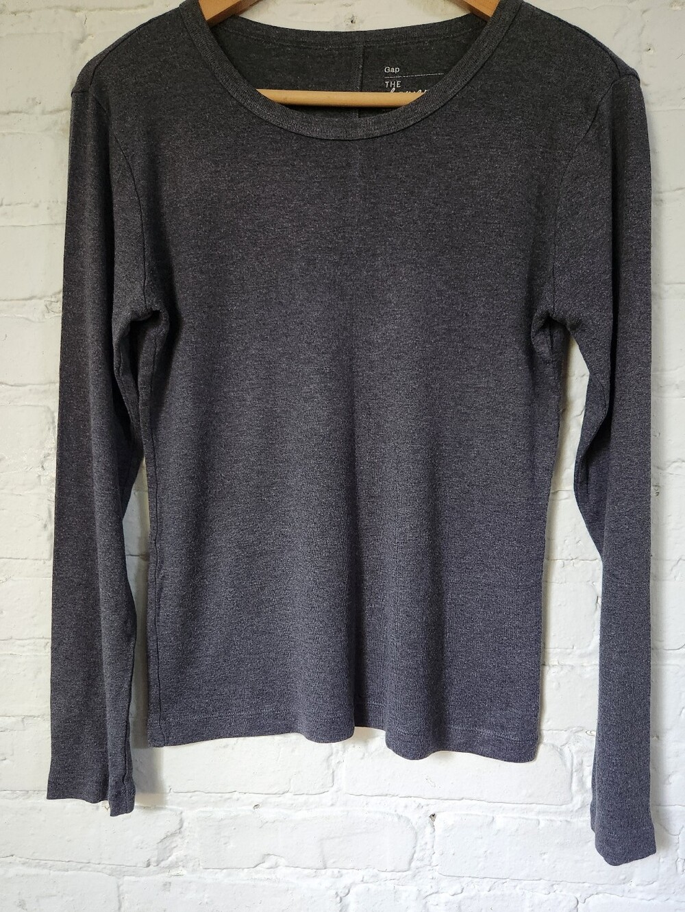 Gap Women’s Dark Gray Long-Sleeve T-shirt